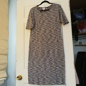 XL back and white lularoe Julia